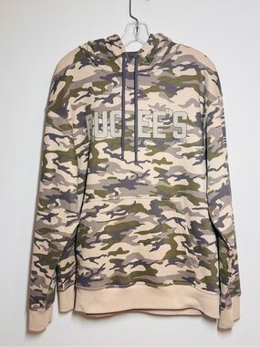 Buc-ee's Genuine “Born & Bred” Camo Hoodie Adult Size Large